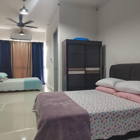 Studio Suite Homestay Klia Sepang Exteriér fotografie