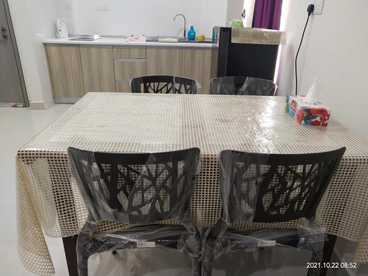 Studio Suite Homestay Klia Sepang Exteriér fotografie