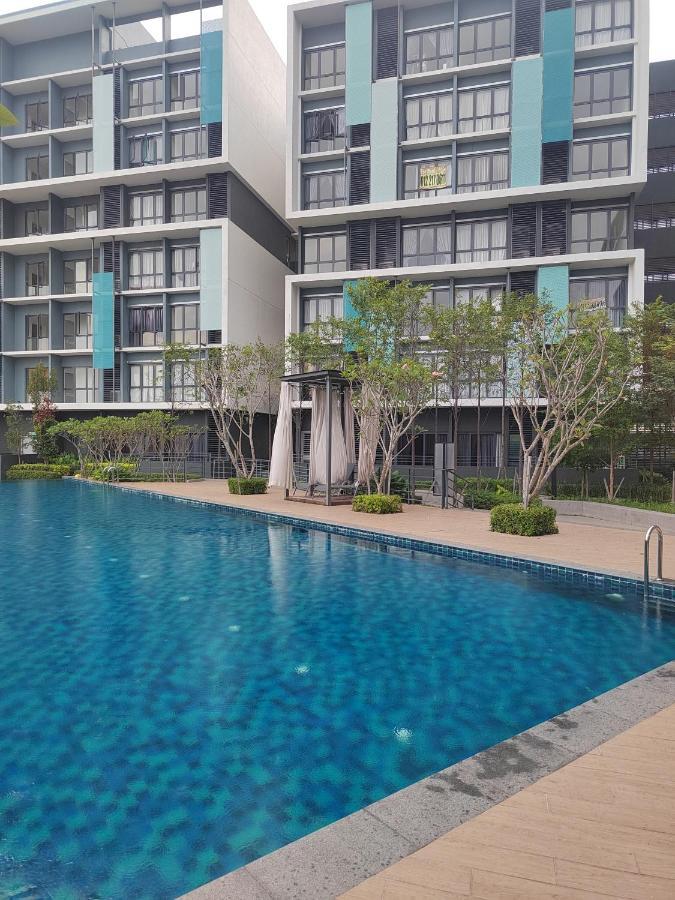 Studio Suite Homestay Klia Sepang Exteriér fotografie